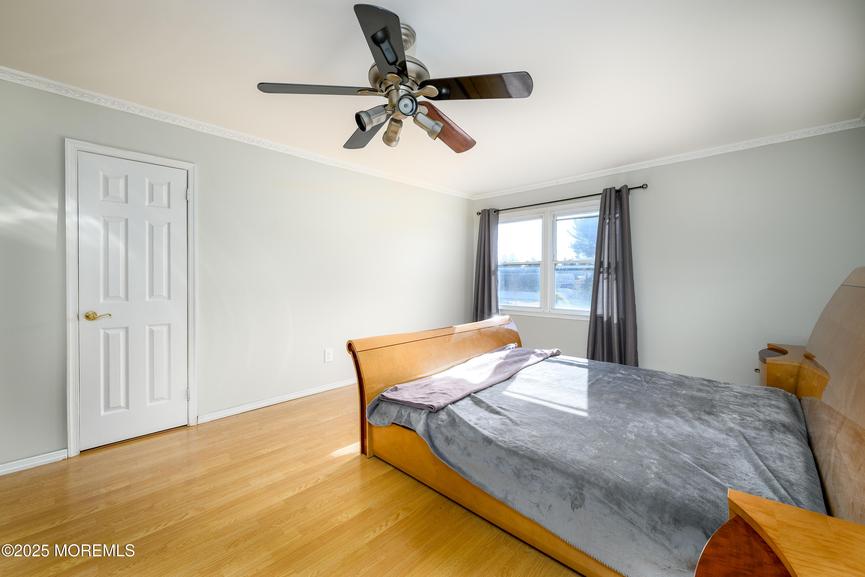 8 Cypress Lane, Marlboro, New Jersey image 16