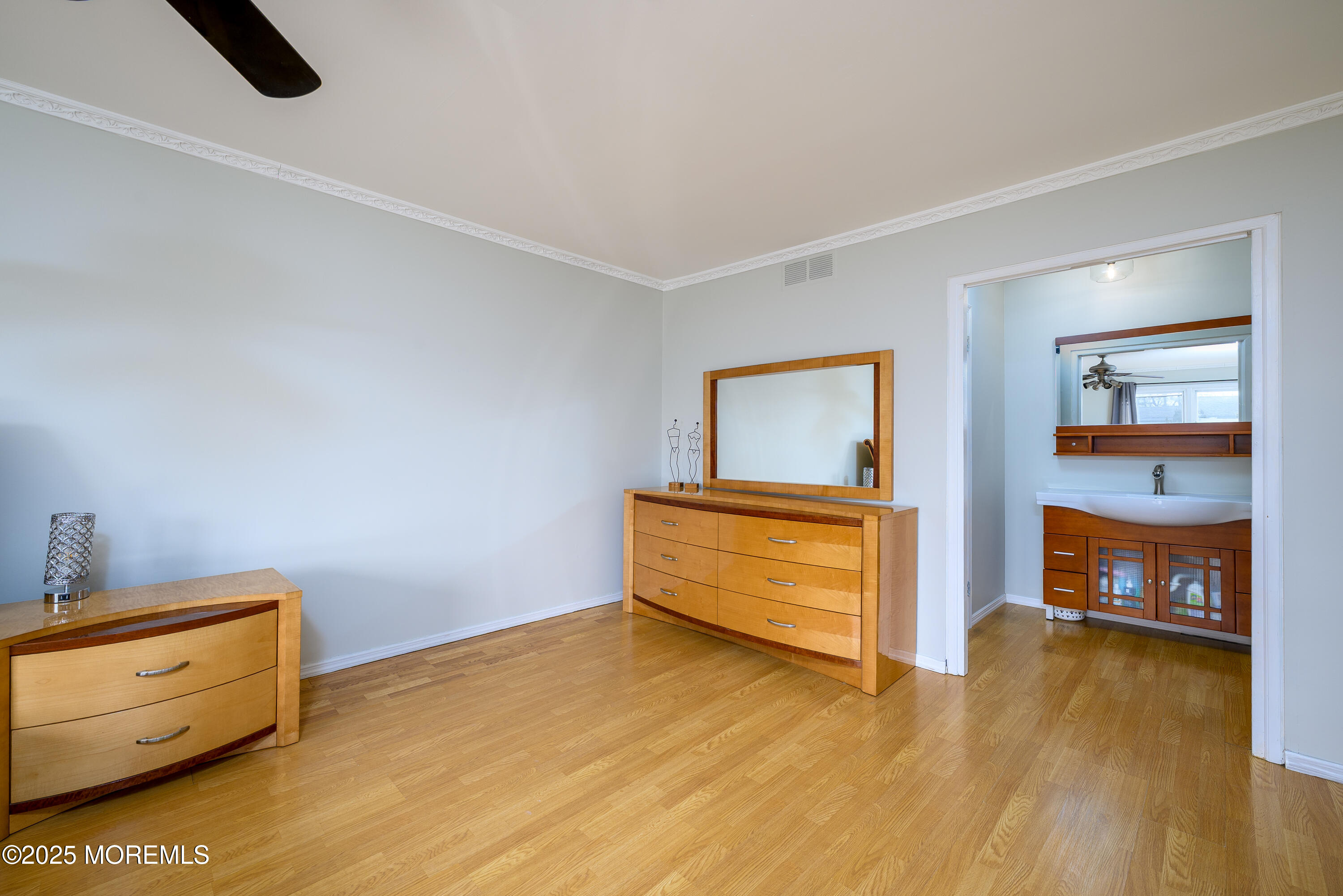 8 Cypress Lane, Marlboro, New Jersey image 18