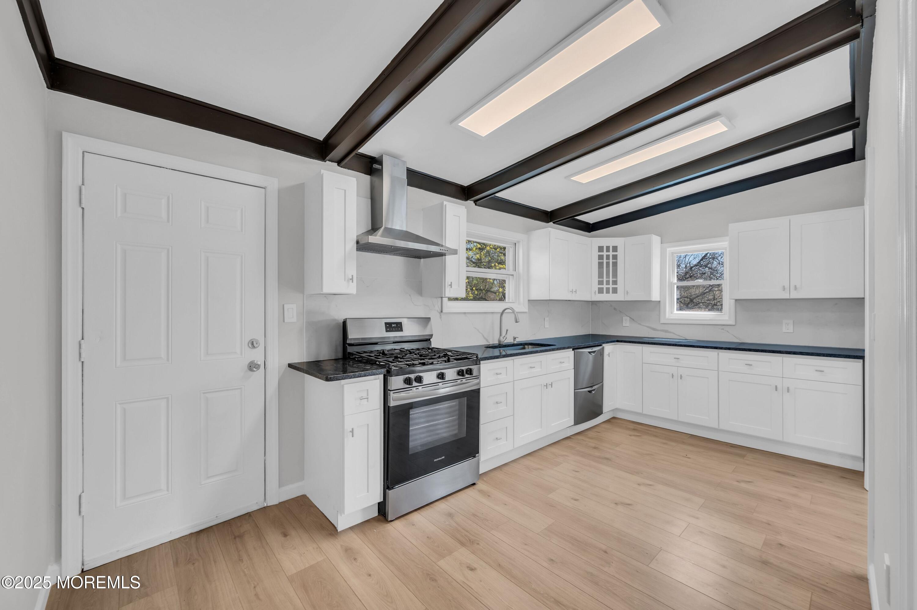 644 Bray Avenue, Port Monmouth, New Jersey image 10