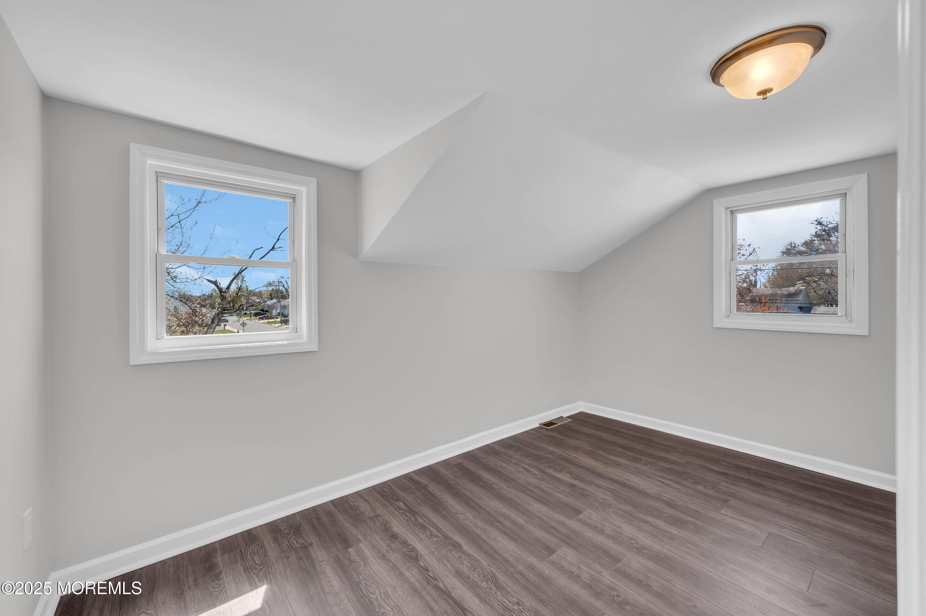 644 Bray Avenue, Port Monmouth, New Jersey image 28