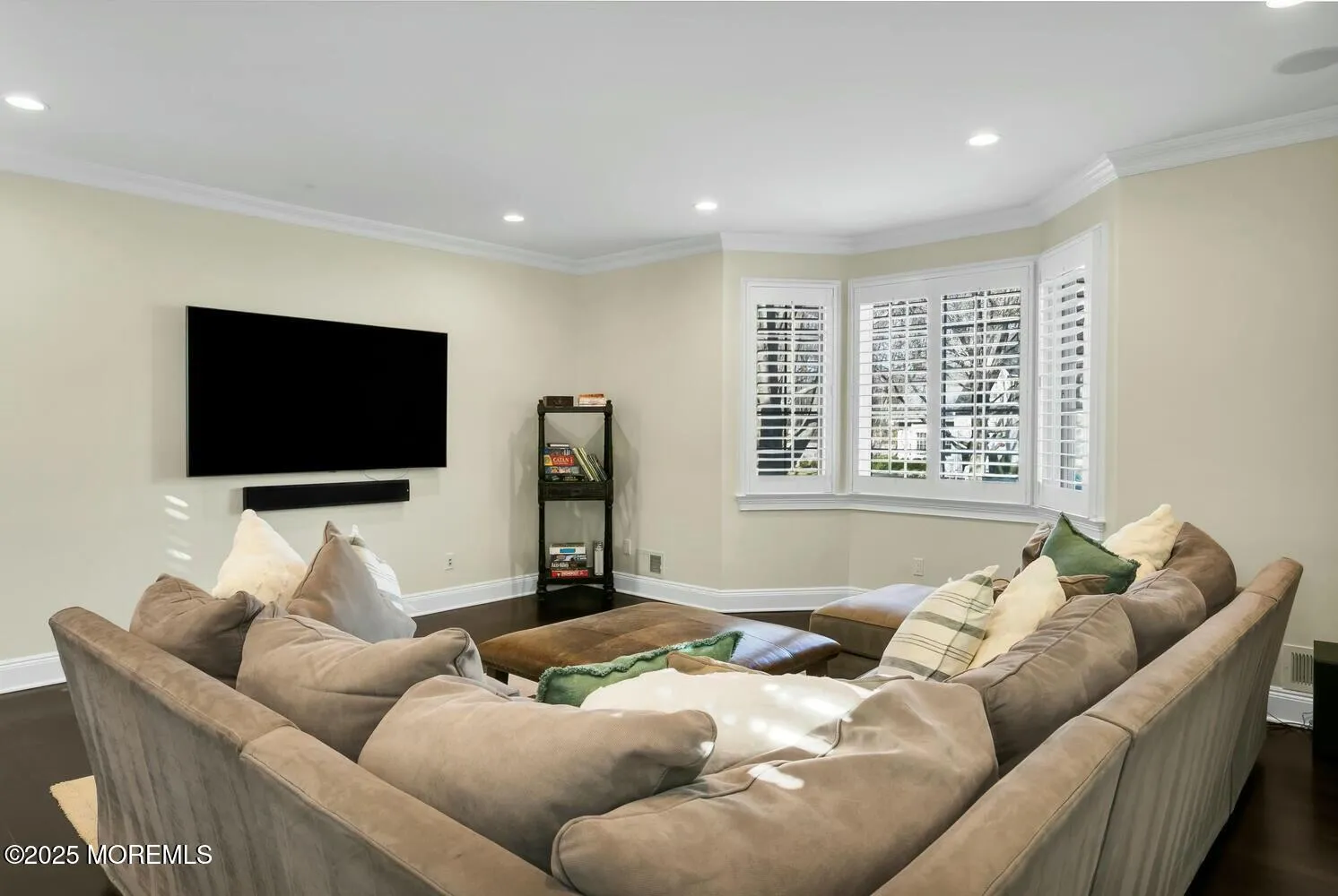 Little Silver, New Jersey 07739, United States, 5 Bedrooms Bedrooms, ,4 BathroomsBathrooms,Residential,Pending,1413