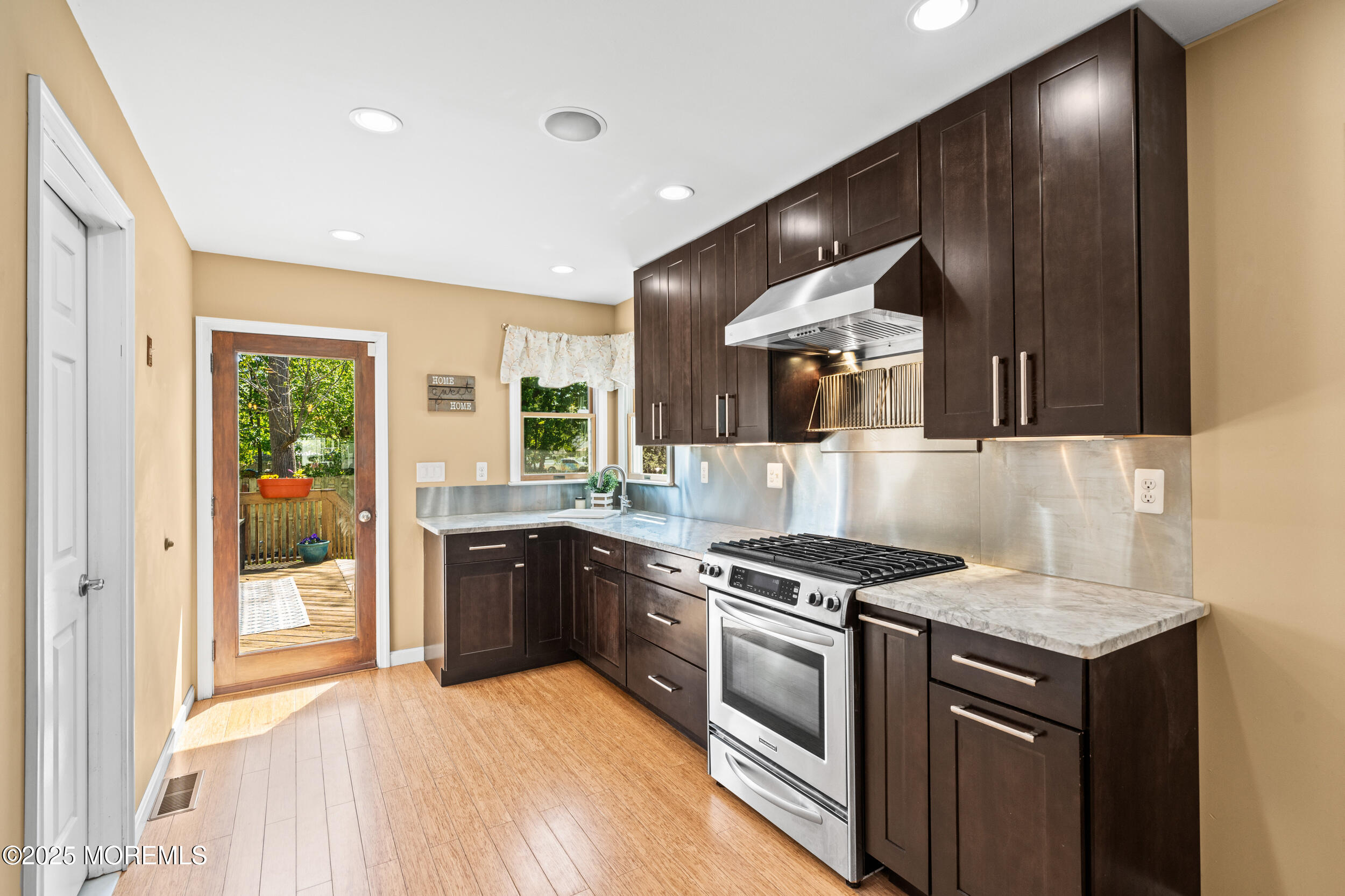 4 Washington Street, Freehold, New Jersey image 25