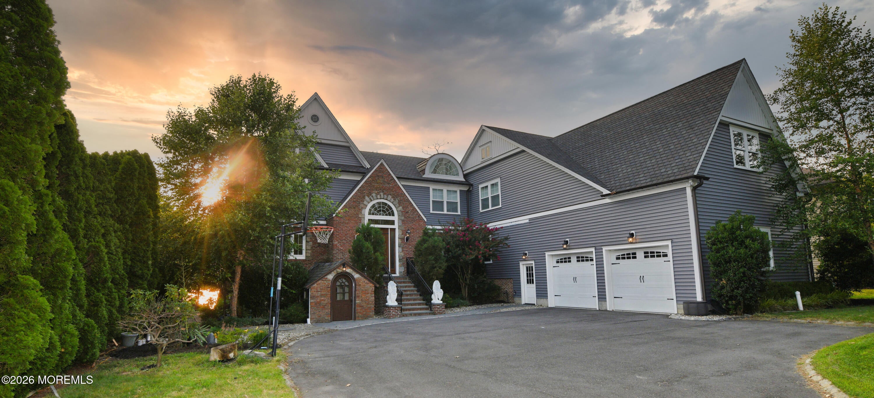 2619 River Road
