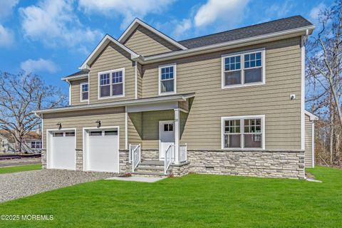 Townhouse For Sale - 35 Pennsylvania Avenue<br/> Ocean County, Waretown, NJ 08758