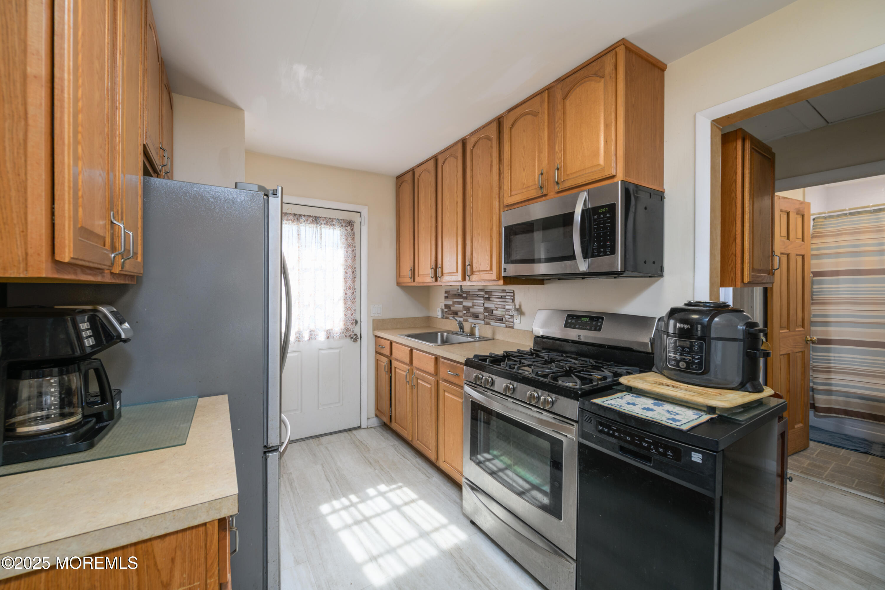 729 Cliffwood Avenue, Keyport, New Jersey image 6