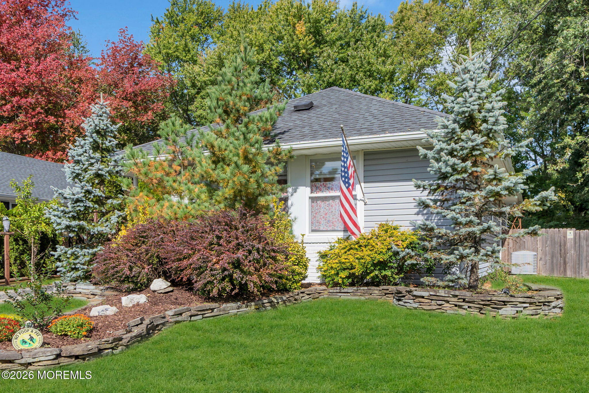 87 Niagara Drive