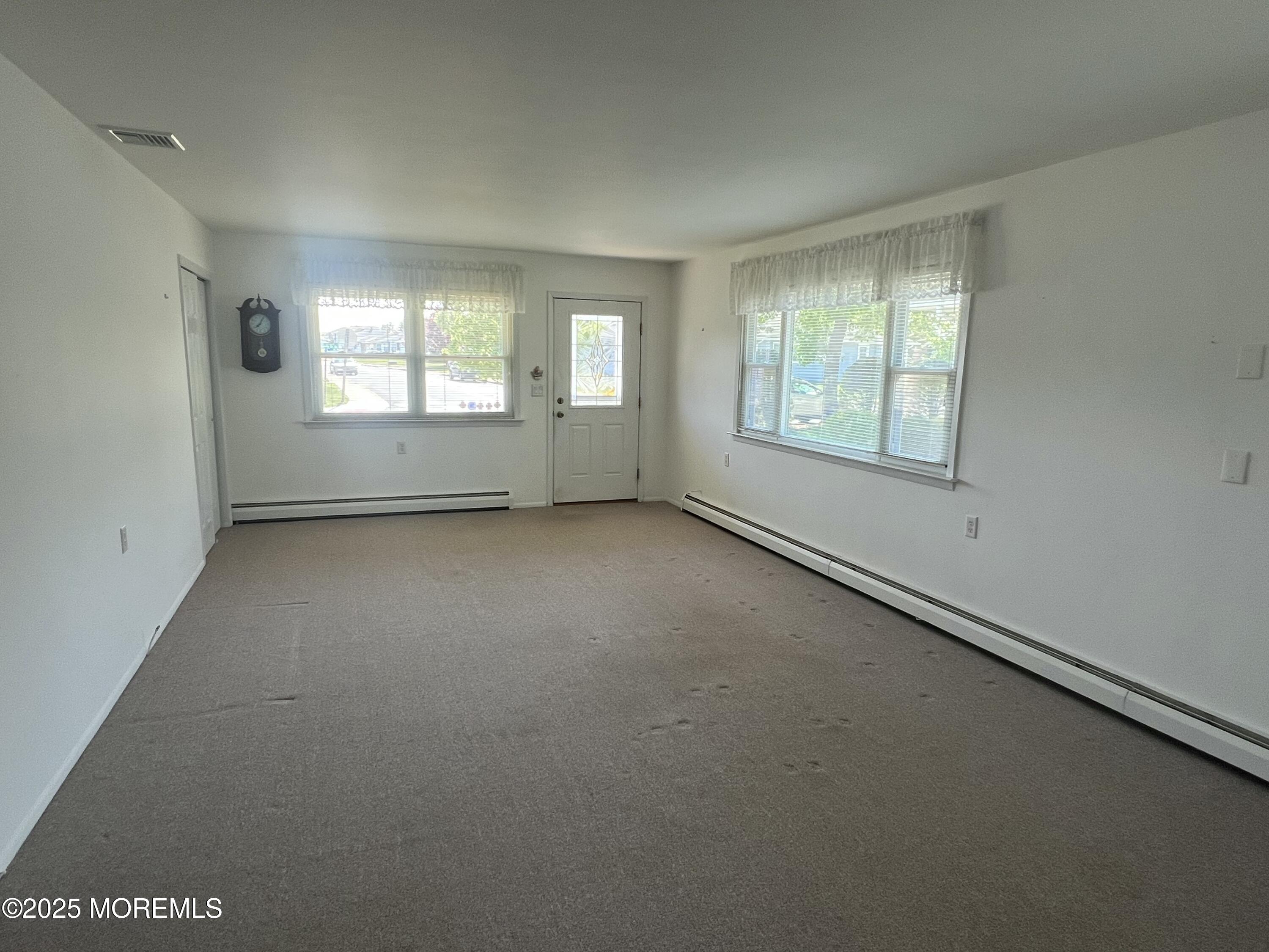 186 Charlotteville Drive, Toms River, New Jersey image 7