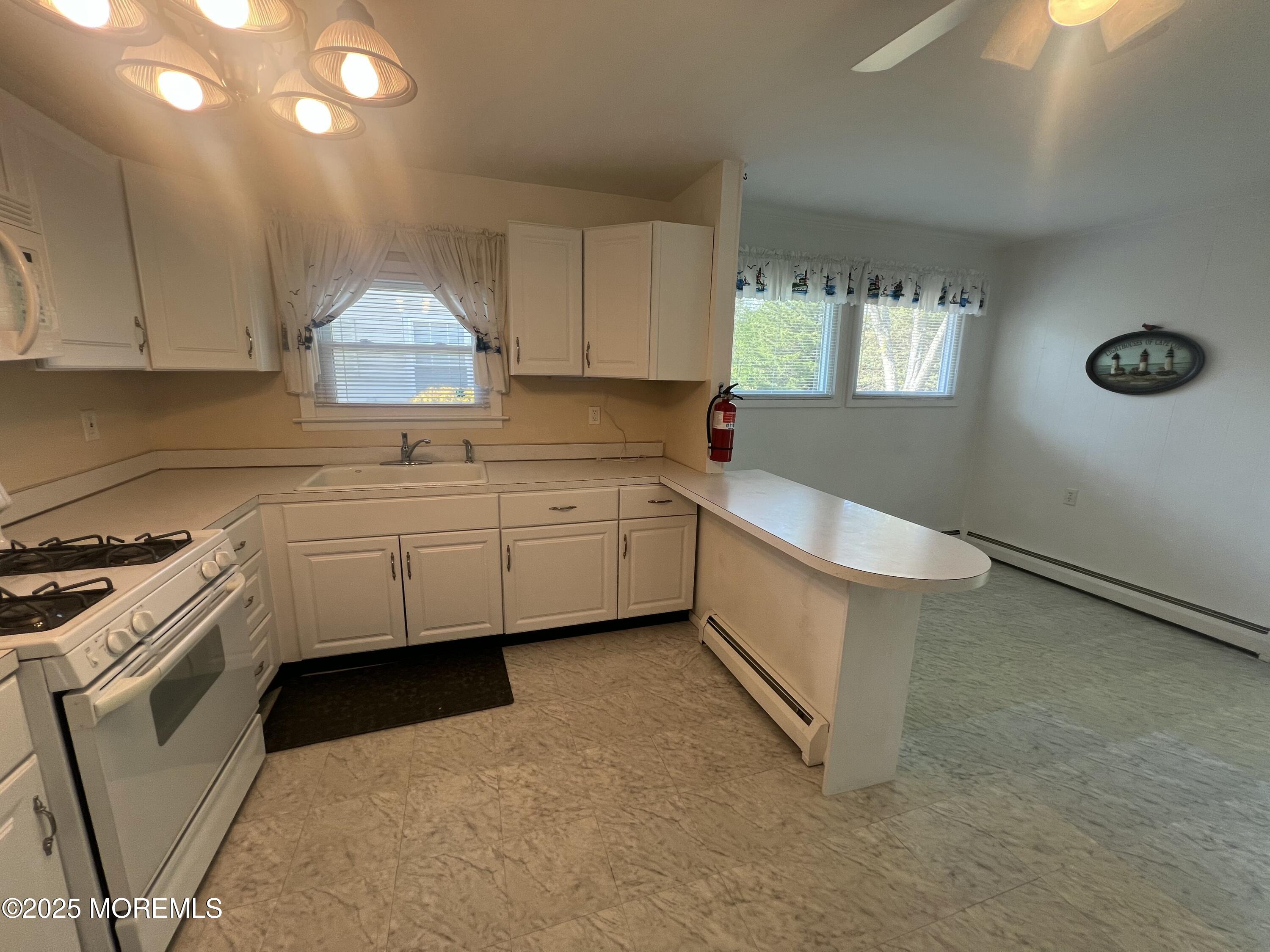 186 Charlotteville Drive, Toms River, New Jersey image 6