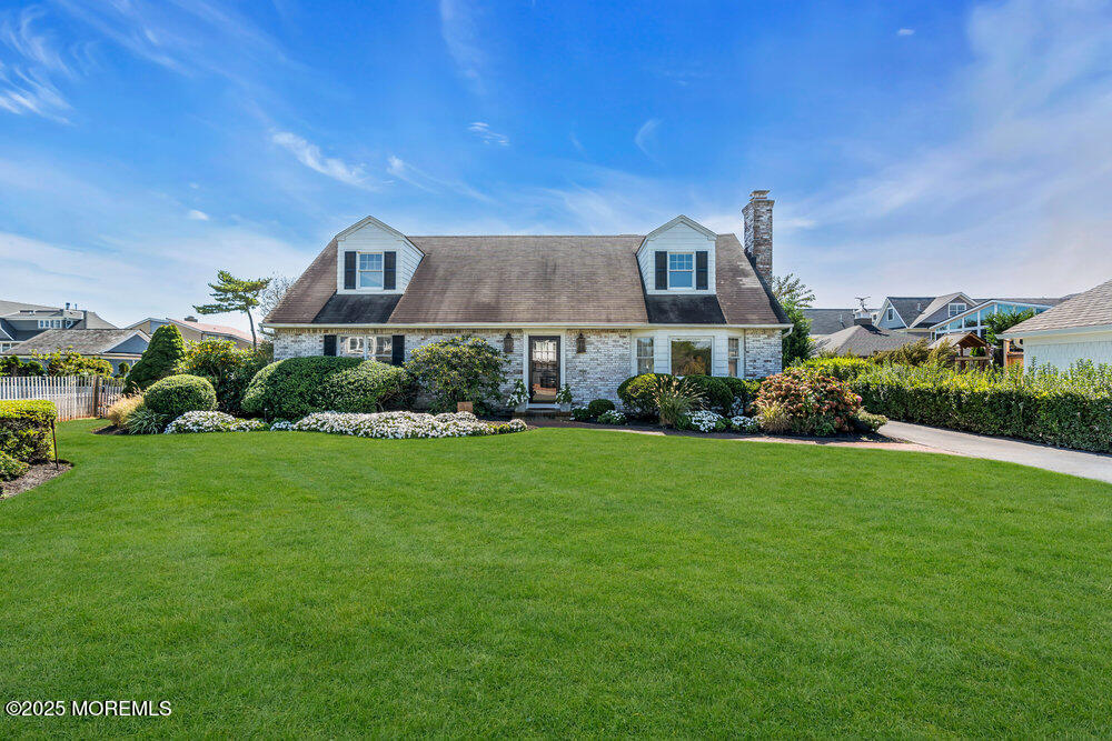 7 Monmouth Shire Lane