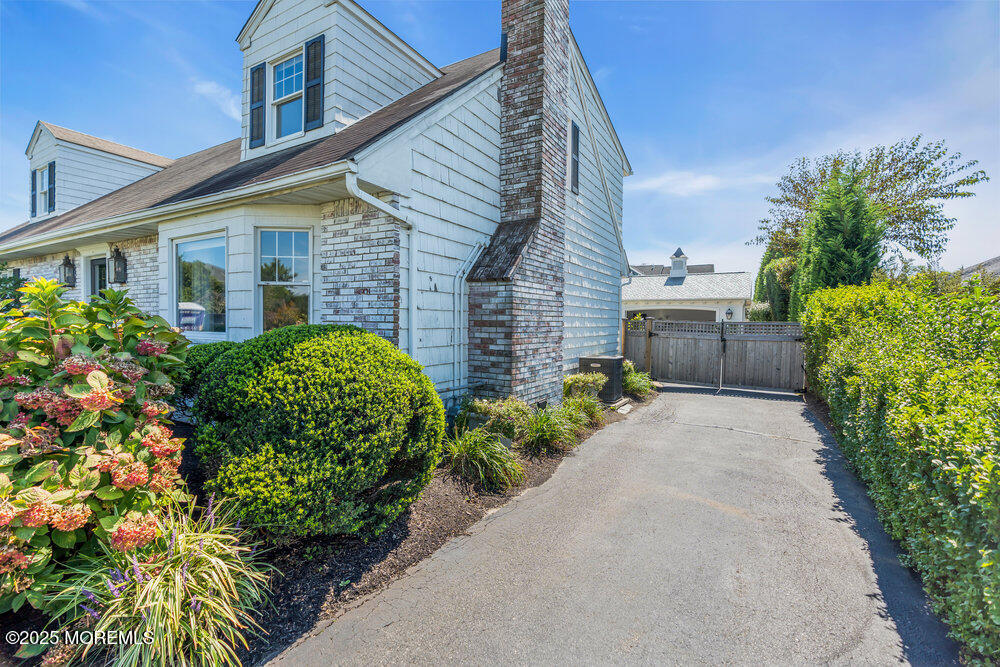 7 Monmouth Shire Lane