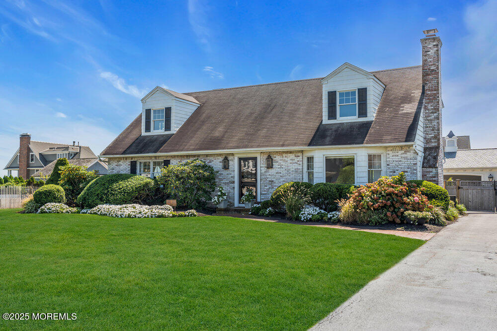 7 Monmouth Shire Lane