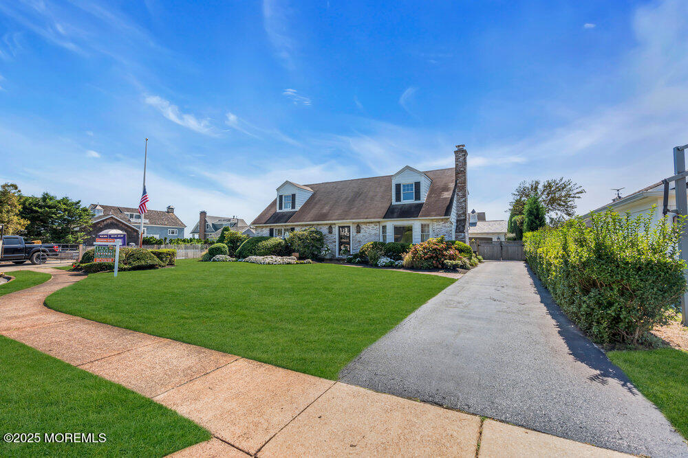 7 Monmouth Shire Lane