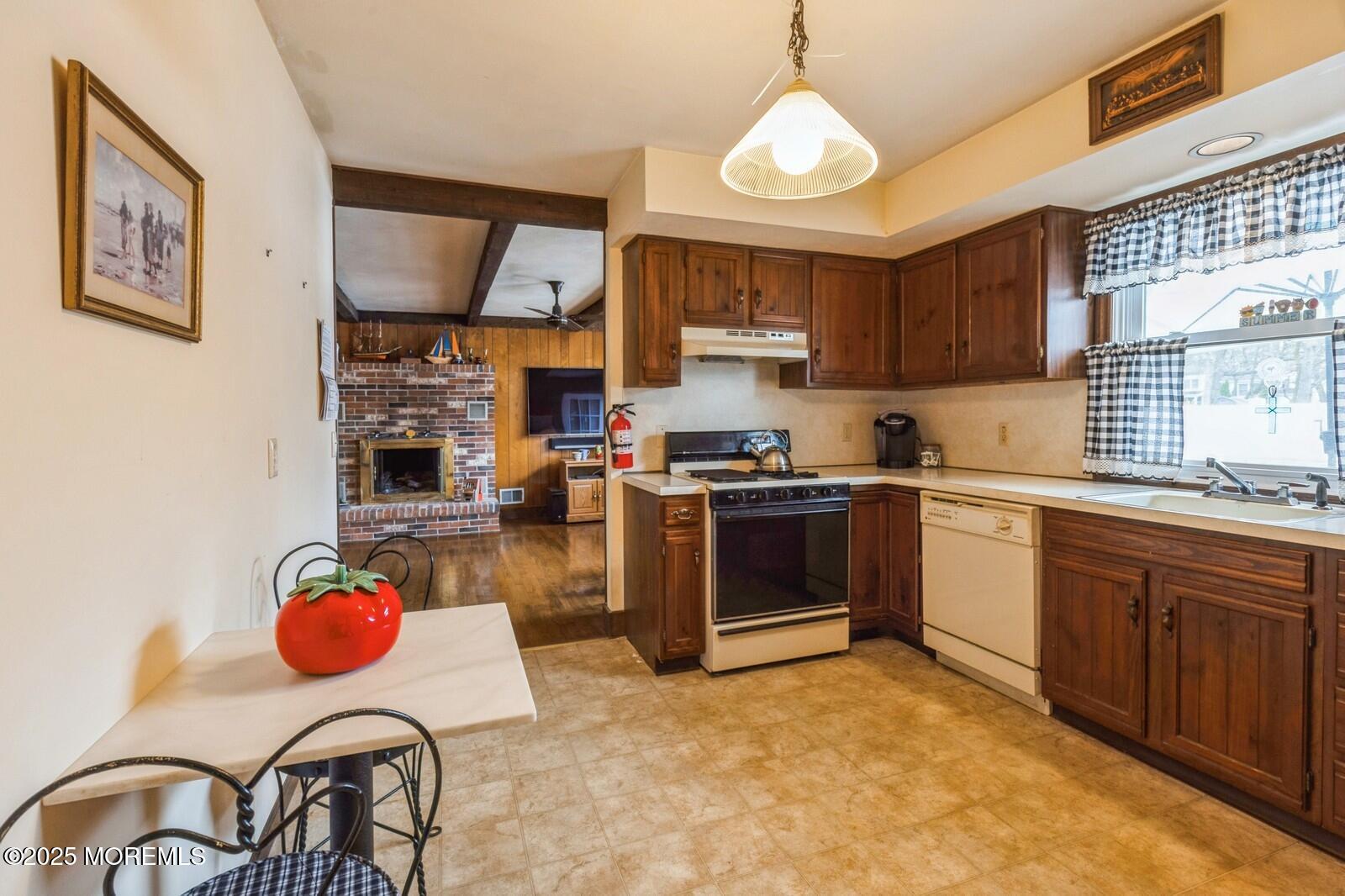 305 Springfield Avenue, Pine Beach, New Jersey image 8