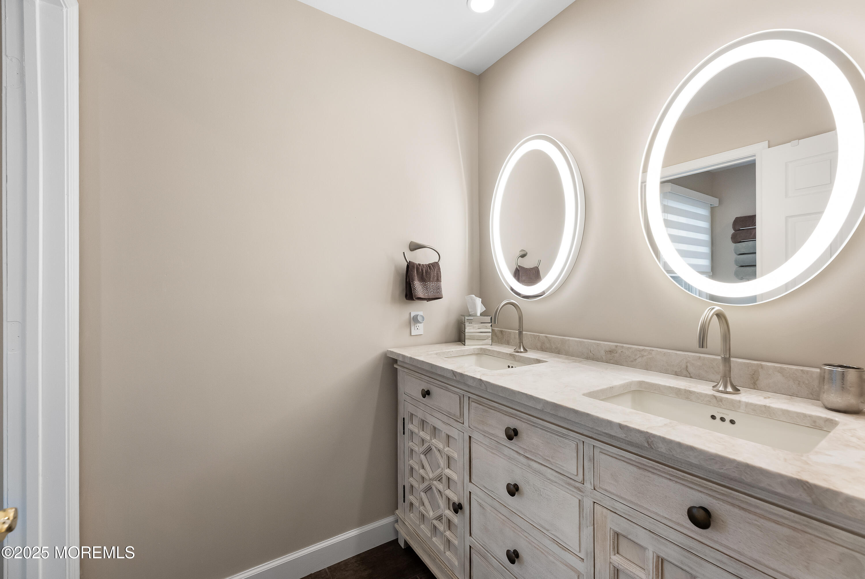 61 E Parsonage Way, Manalapan, New Jersey image 29