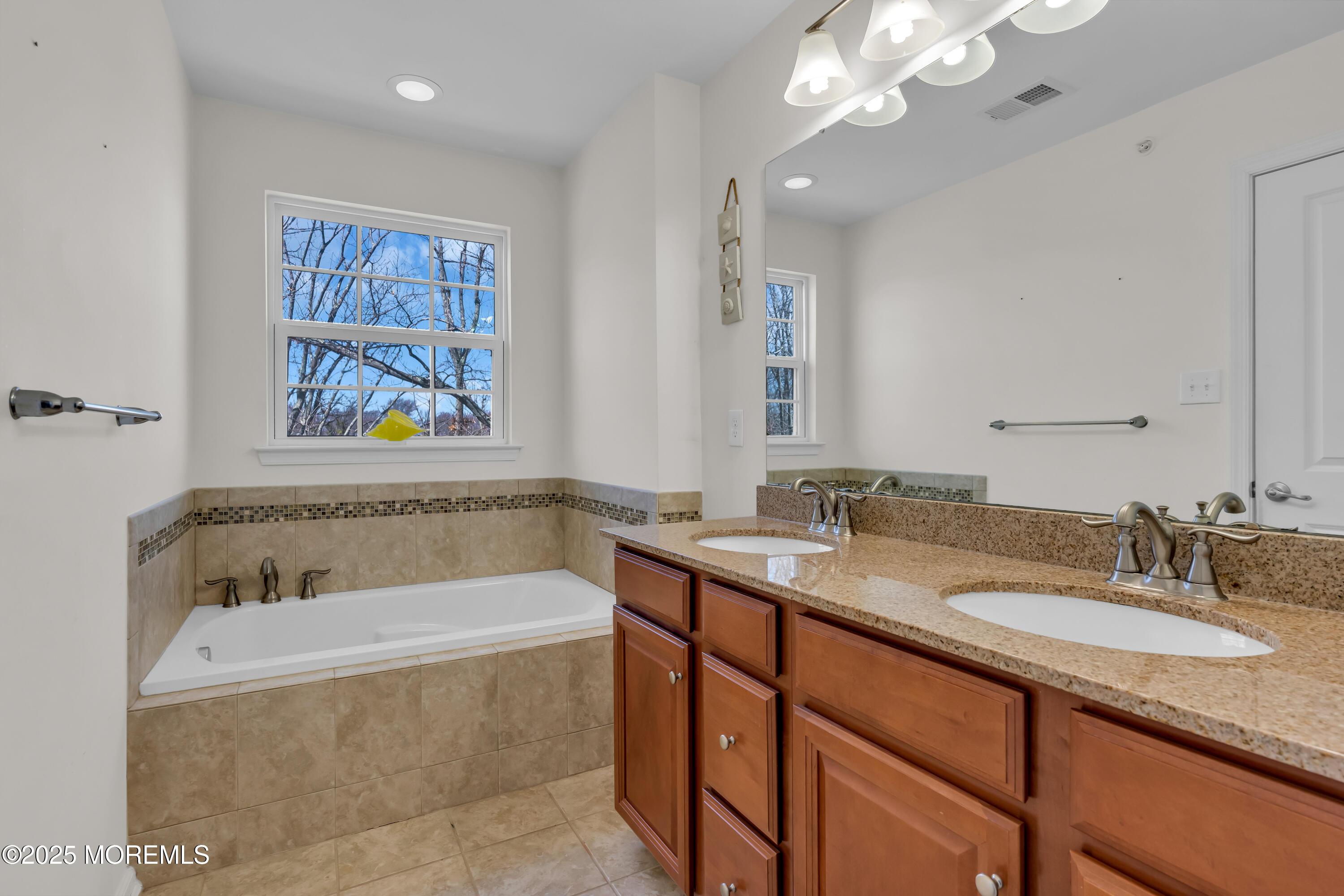 70 Phillip E Frank Way #70, Aberdeen, New Jersey image 40