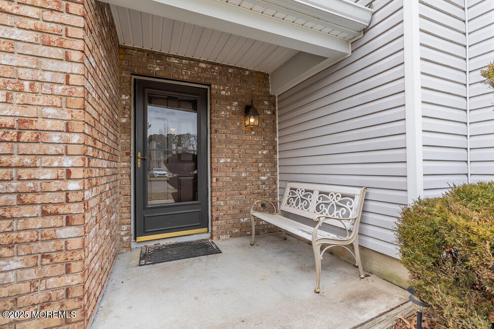 84 Foxwood Place, Morganville, New Jersey image 4