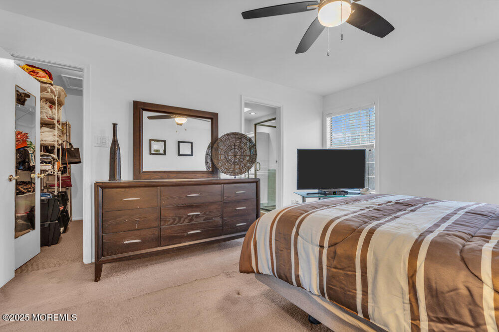 84 Foxwood Place, Morganville, New Jersey image 31