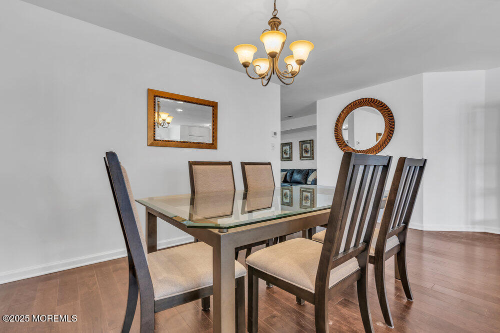 84 Foxwood Place, Morganville, New Jersey image 11