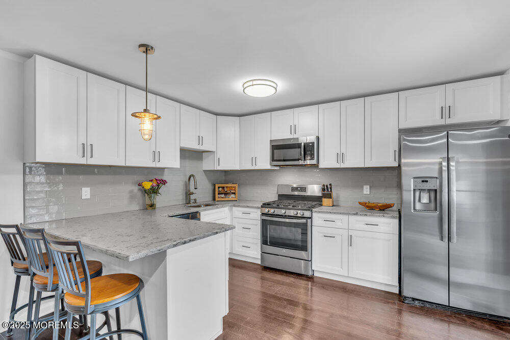 84 Foxwood Place, Morganville, New Jersey image 21