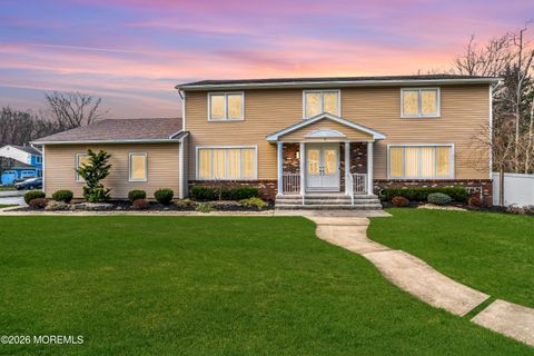 Photo of 1 Ciafardini Court, Marlboro, NJ 07746 (MLS # 22600479)