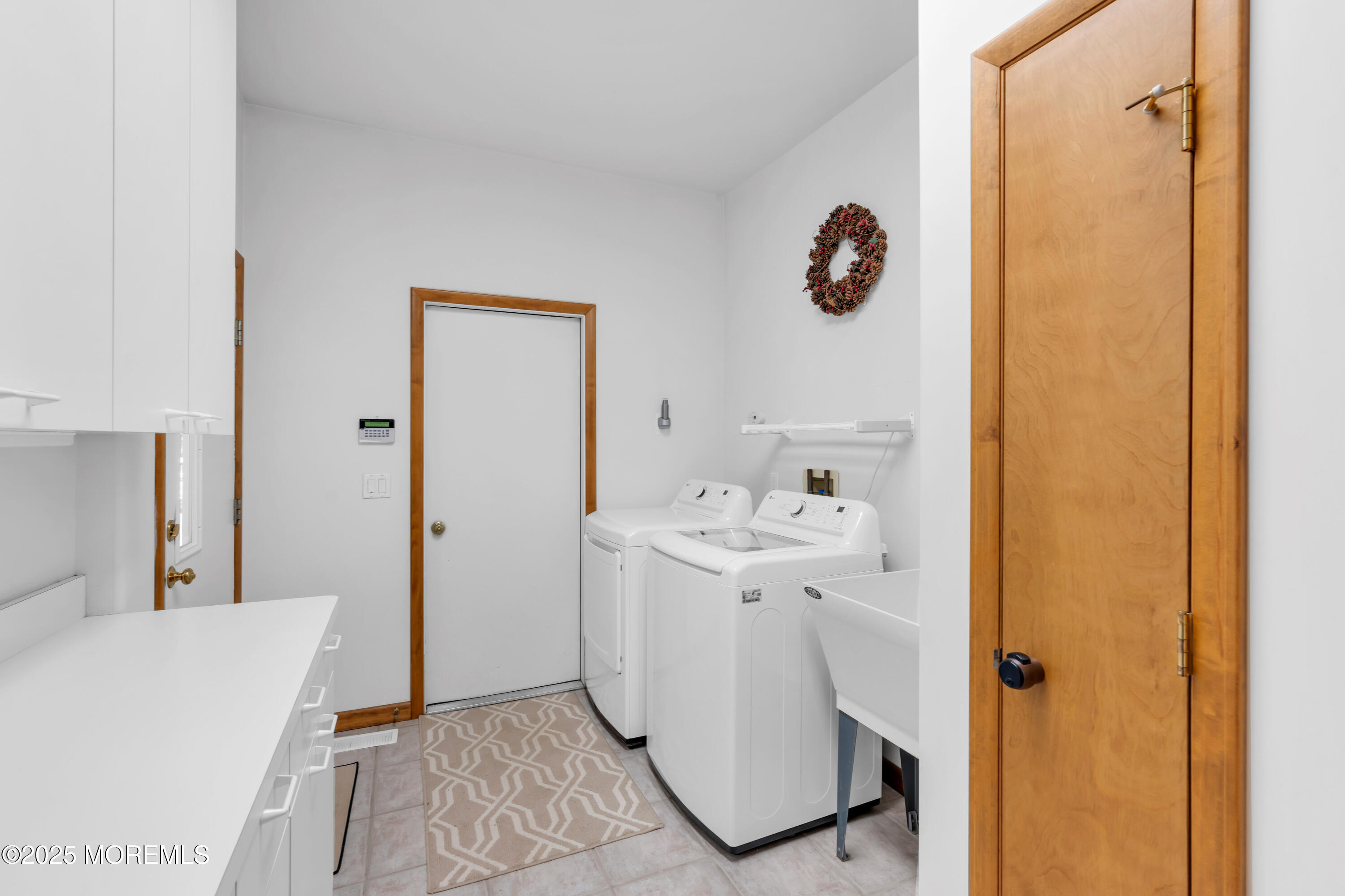 207 Old Mill Road, Freehold, New Jersey image 44