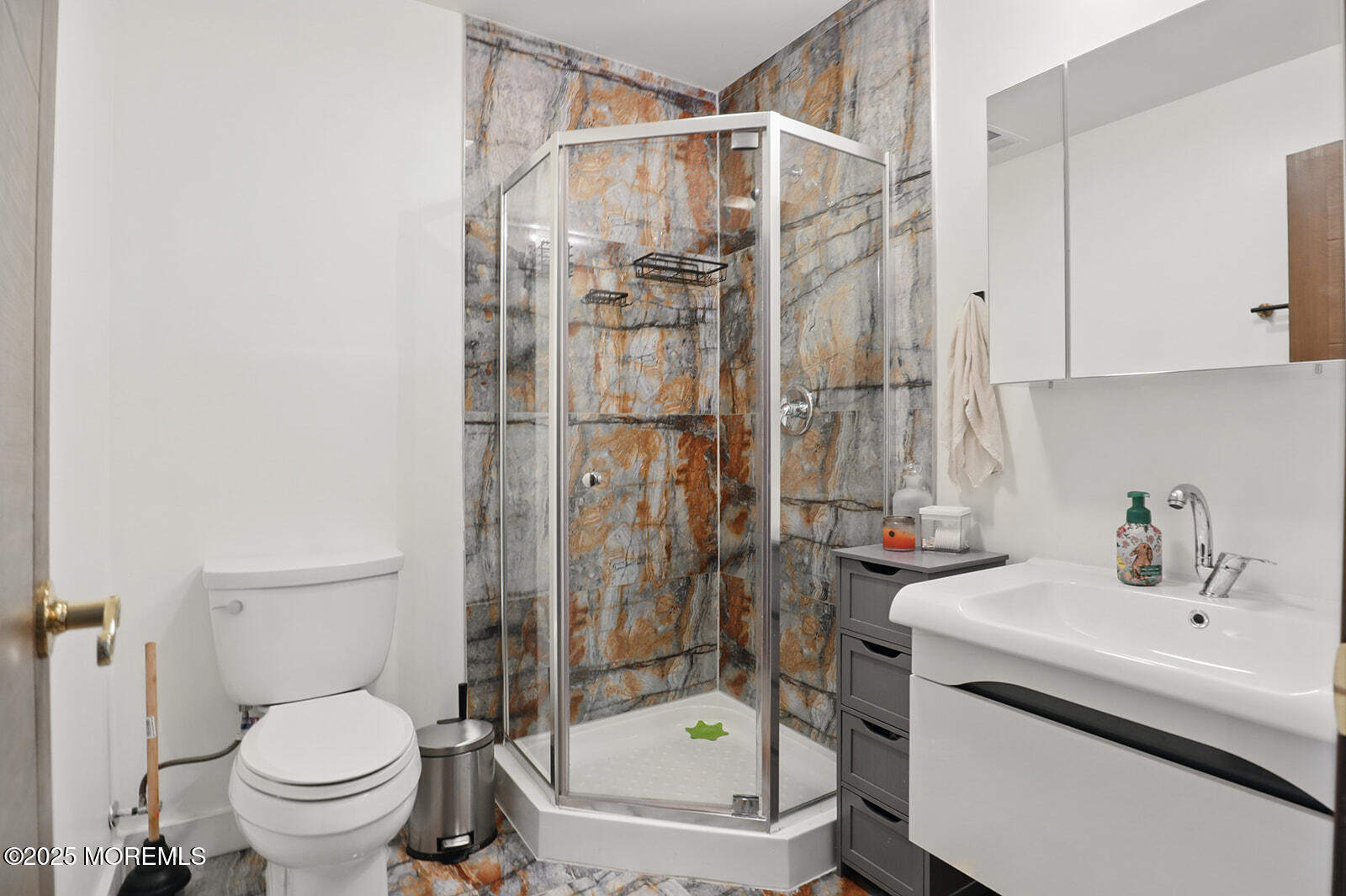 103 Carr Avenue, Keansburg, New Jersey image 13
