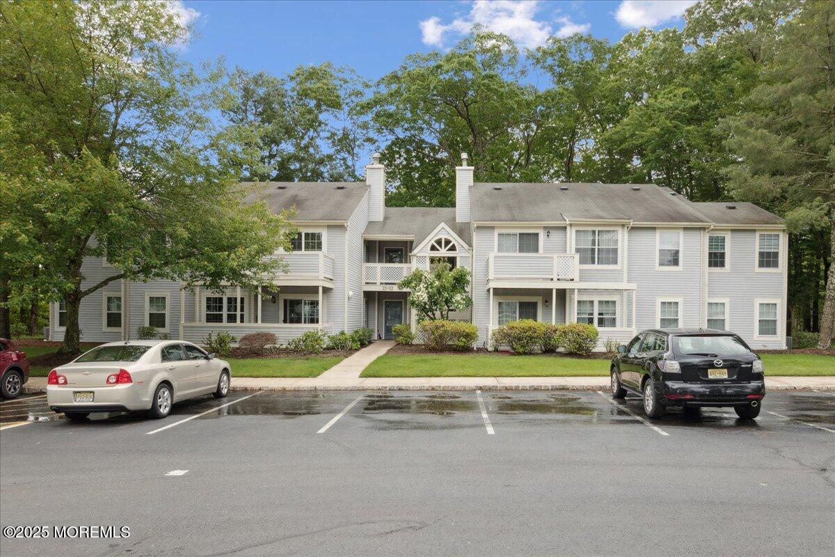 30 Chinkaberry Court, Howell, New Jersey image 2