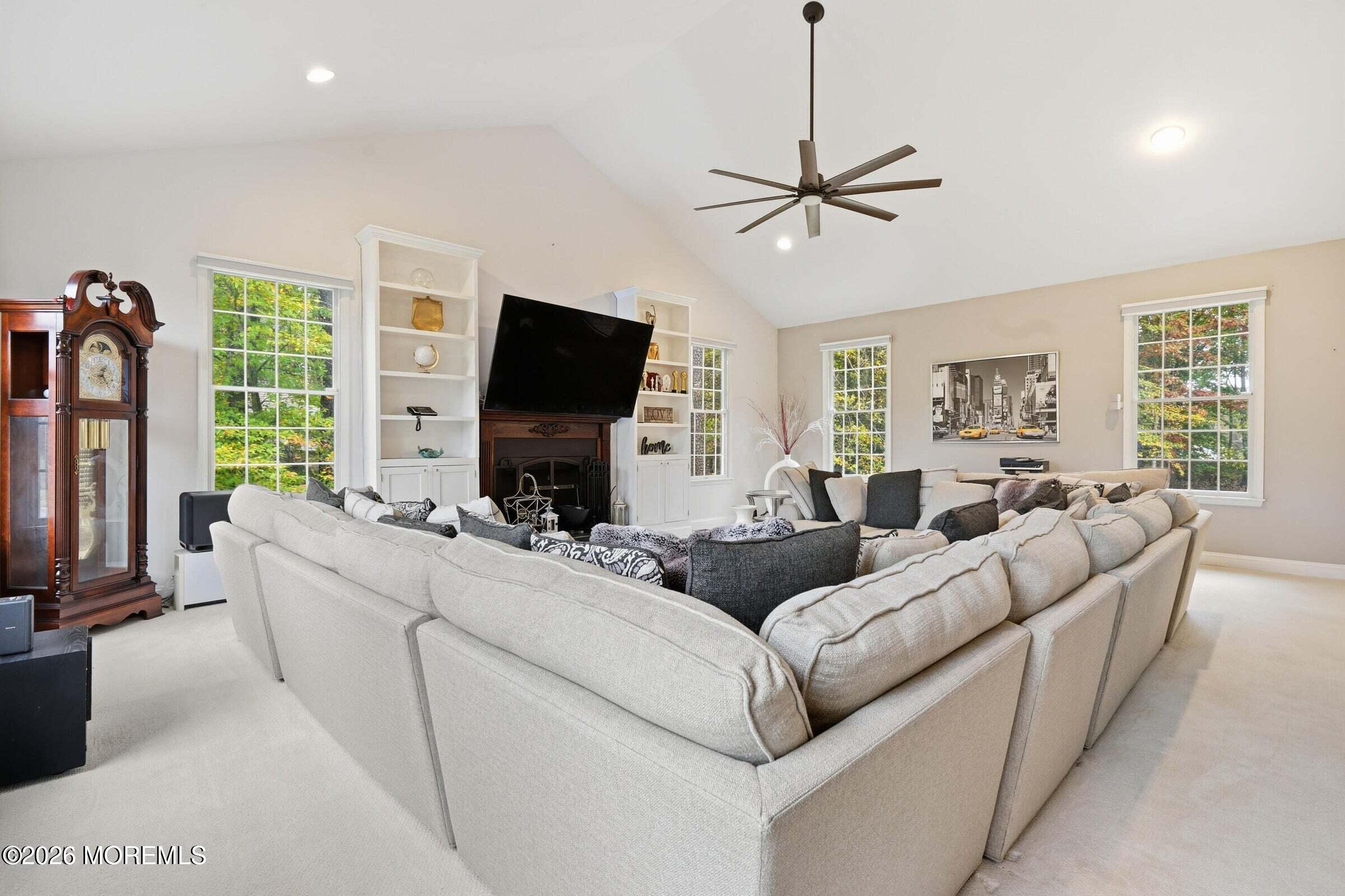 12 Risa Benjamin Way