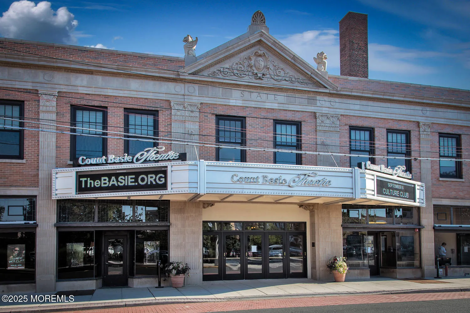 Red Bank, New Jersey 07701, United States, 2 Bedrooms Bedrooms, ,1 BathroomBathrooms,Residential,Pending,131073