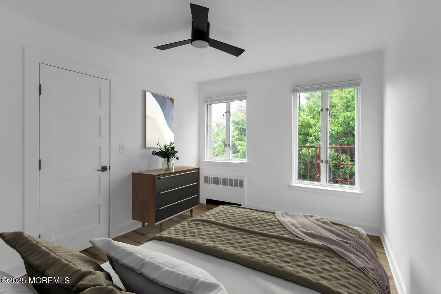 Red Bank, New Jersey 07701, United States, 2 Bedrooms Bedrooms, ,1 BathroomBathrooms,Residential,Pending,131073