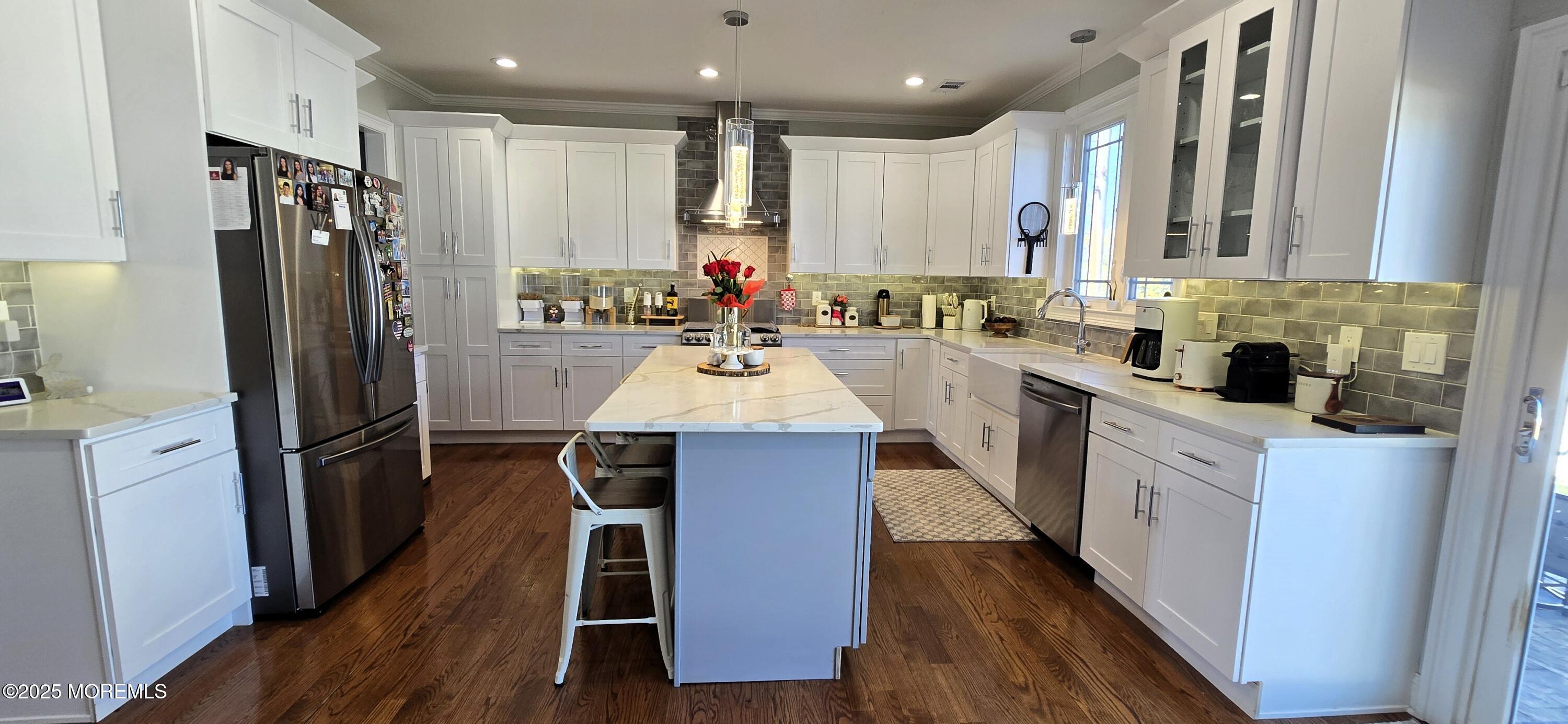 7 Cornell Circle, Clark, New Jersey image 3