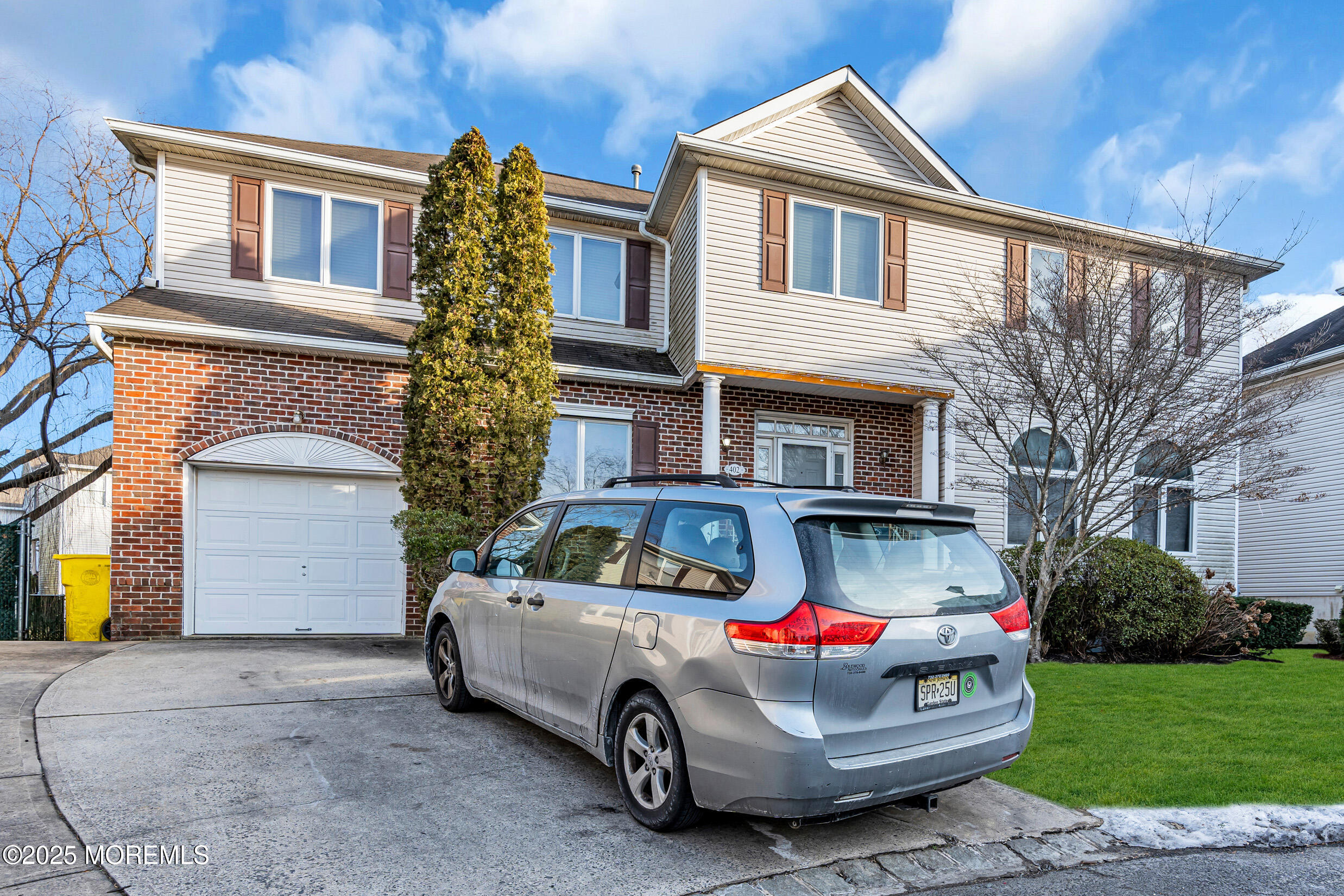 402 Twin Oaks Drive, Lakewood, New Jersey image 3