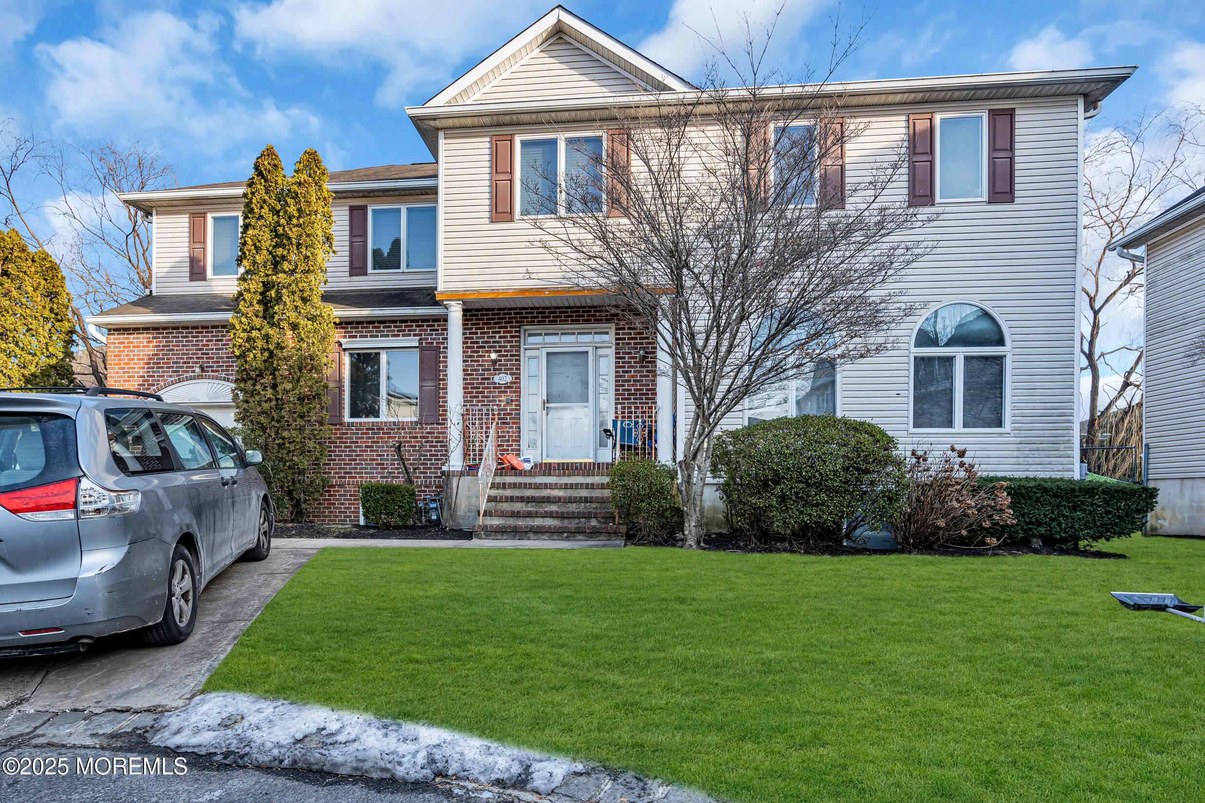 402 Twin Oaks Drive, Lakewood, New Jersey image 1