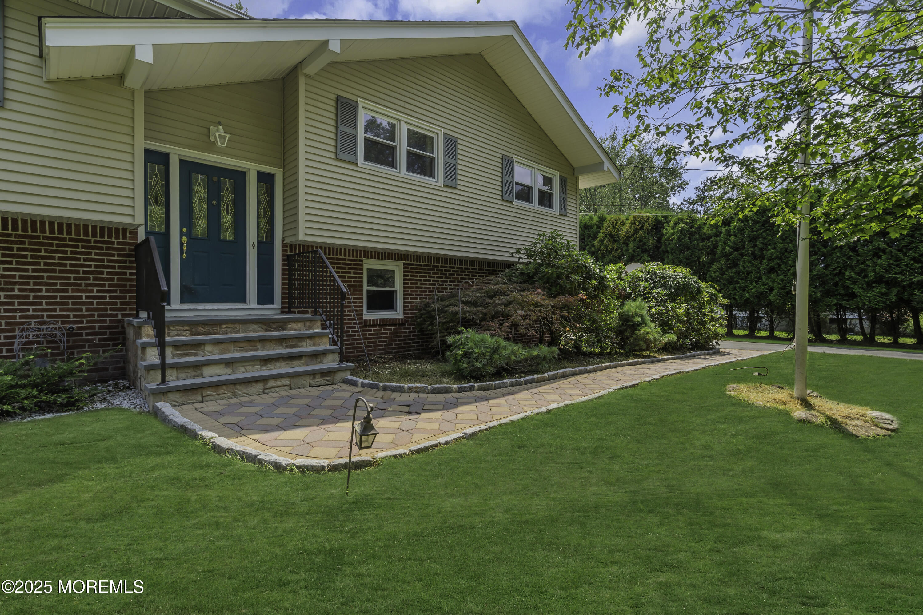 619 Maze Road