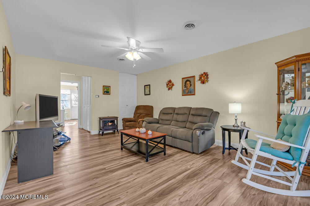 11B Cambridge Circle, Manchester, New Jersey image 8