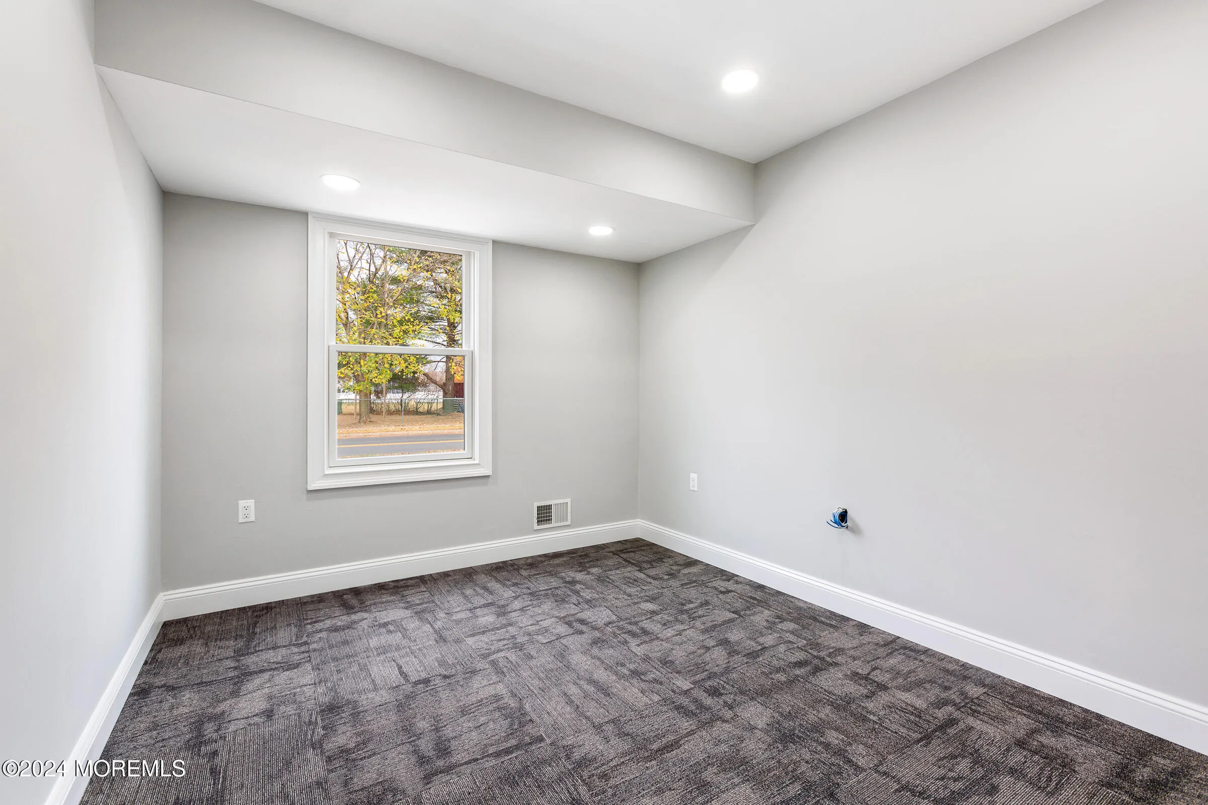 Aberdeen, New Jersey 07747, United States, ,Residential,Active,27829