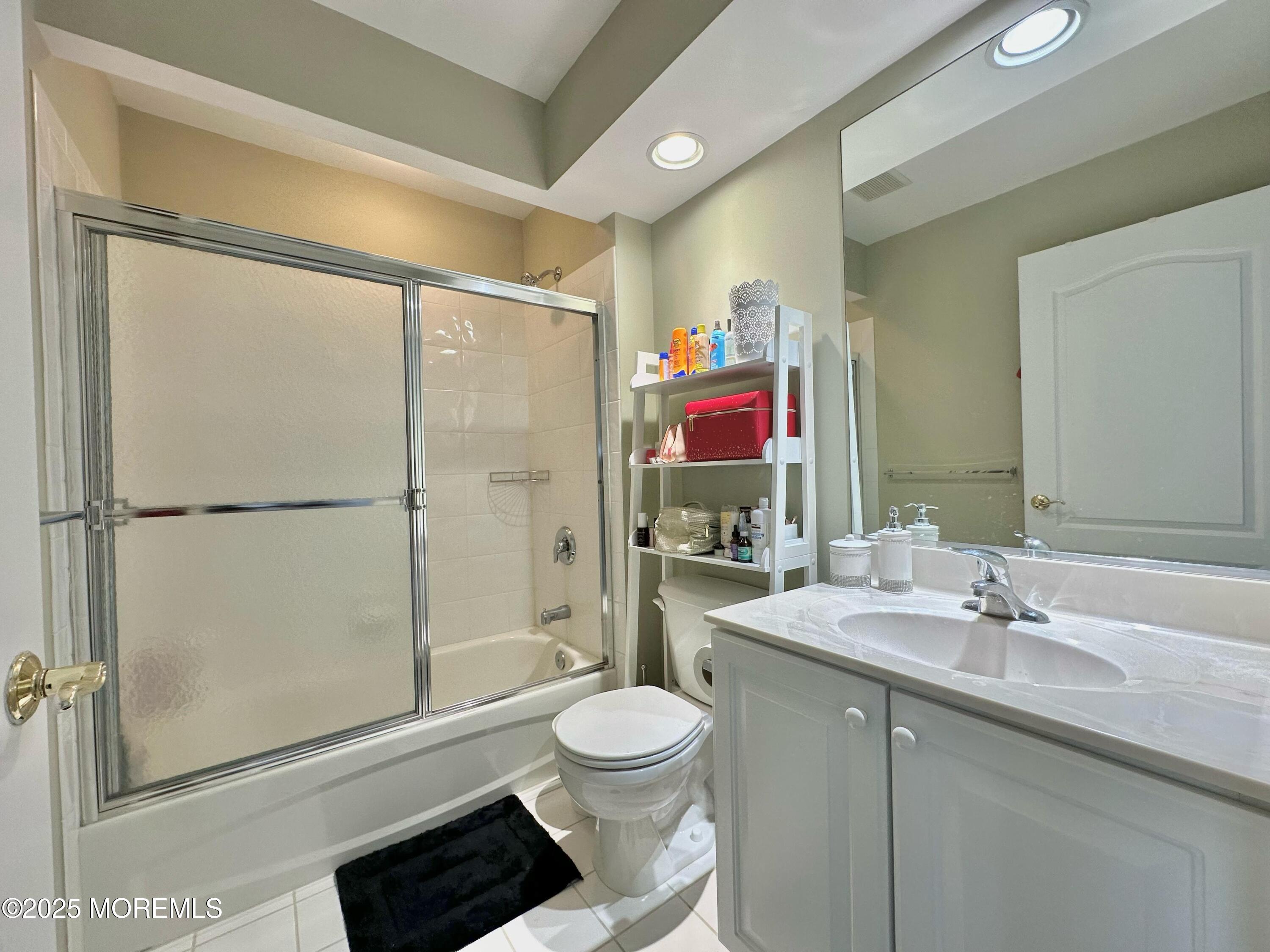 2 Lecarre Drive, Marlboro, New Jersey image 34