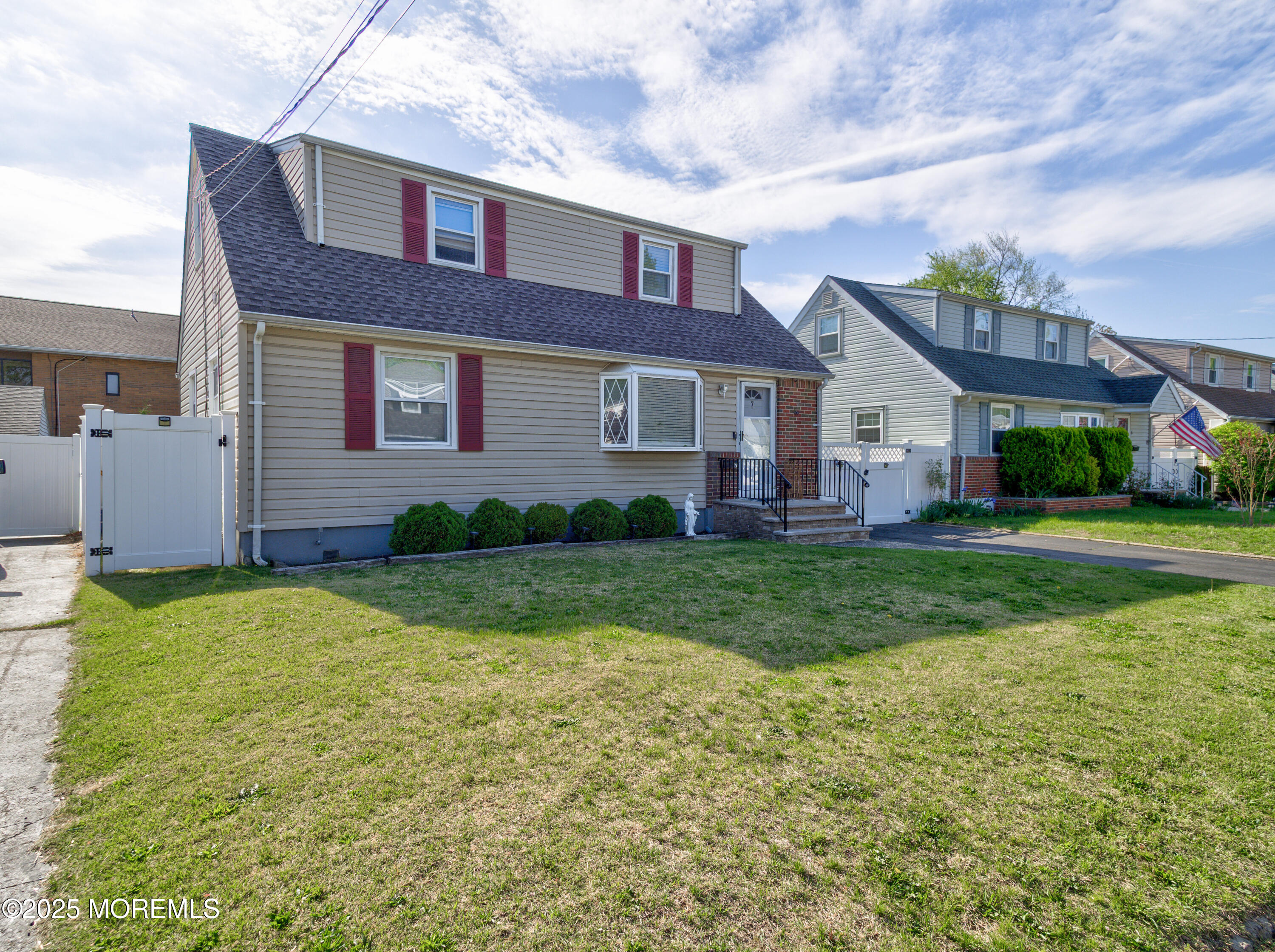 Listing image 4