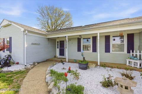 Photo of 503 Buttonwood Drive, Lanoka Harbor, NJ 08734 (MLS # 22610781)