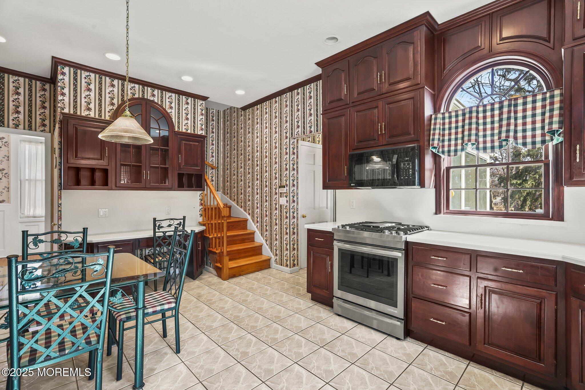 18 Hampton Street, Cranford, New Jersey image 21