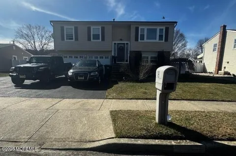 18 Evergreen Place, Howell, NJ 07731 - MLS#: 22507779