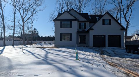 Homes For Sale - 472 Muller Avenue<br/> Bayville, NJ 08721