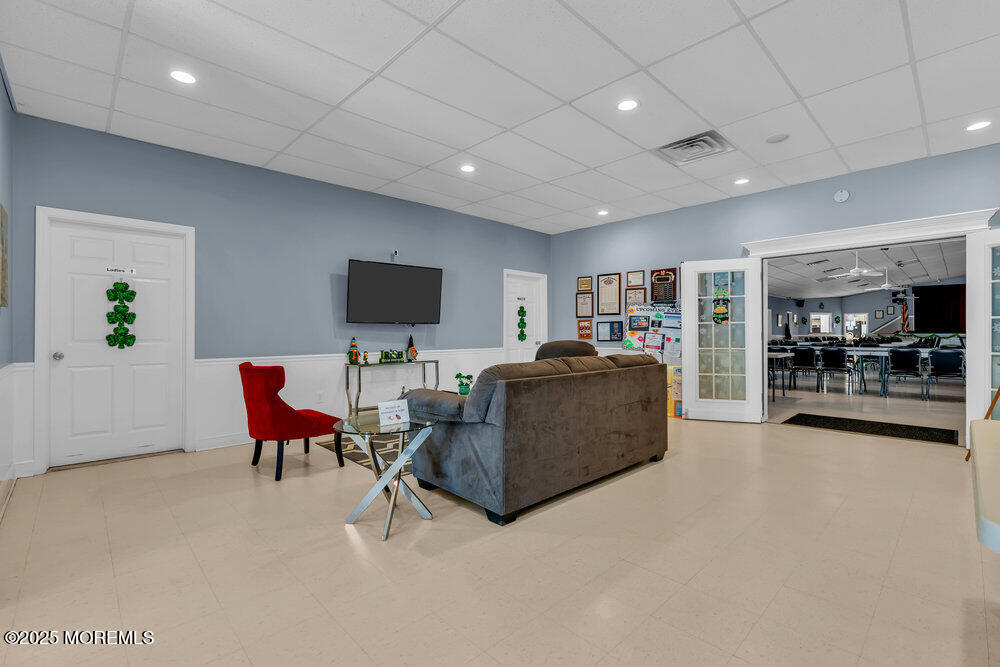 72 Millbrook Drive, Toms River, New Jersey image 43