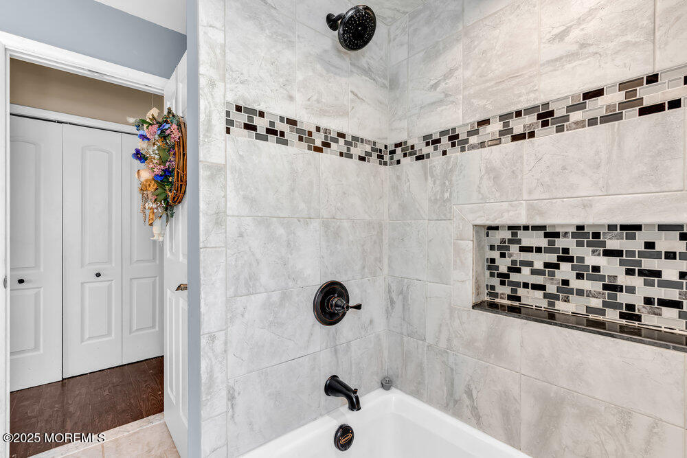 72 Millbrook Drive, Toms River, New Jersey image 29