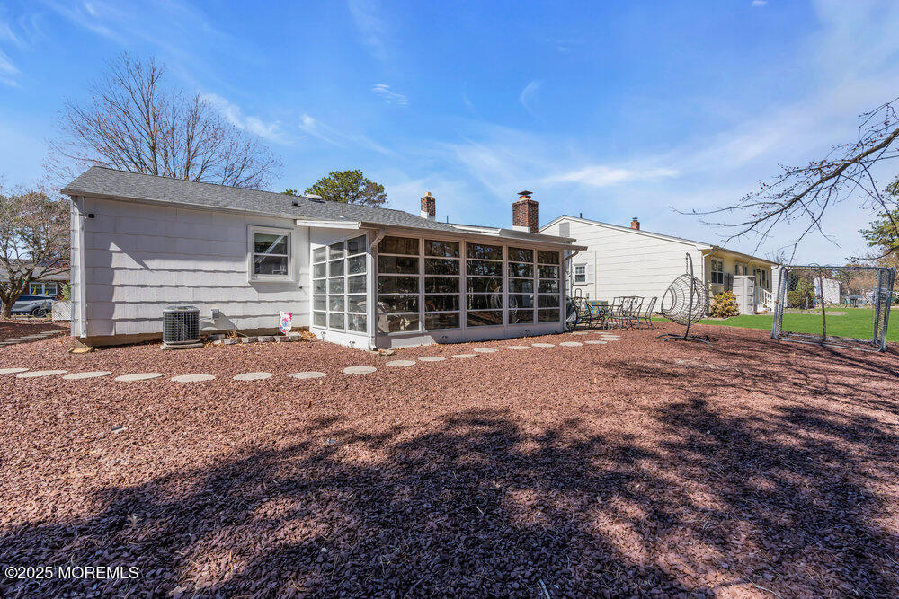 72 Millbrook Drive, Toms River, New Jersey image 39