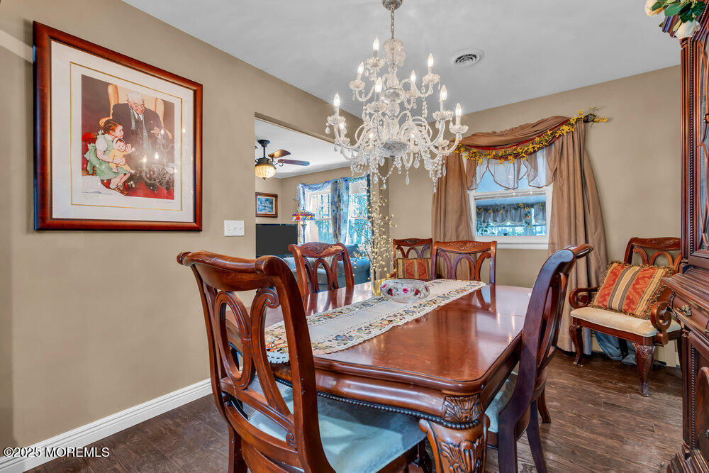 72 Millbrook Drive, Toms River, New Jersey image 13