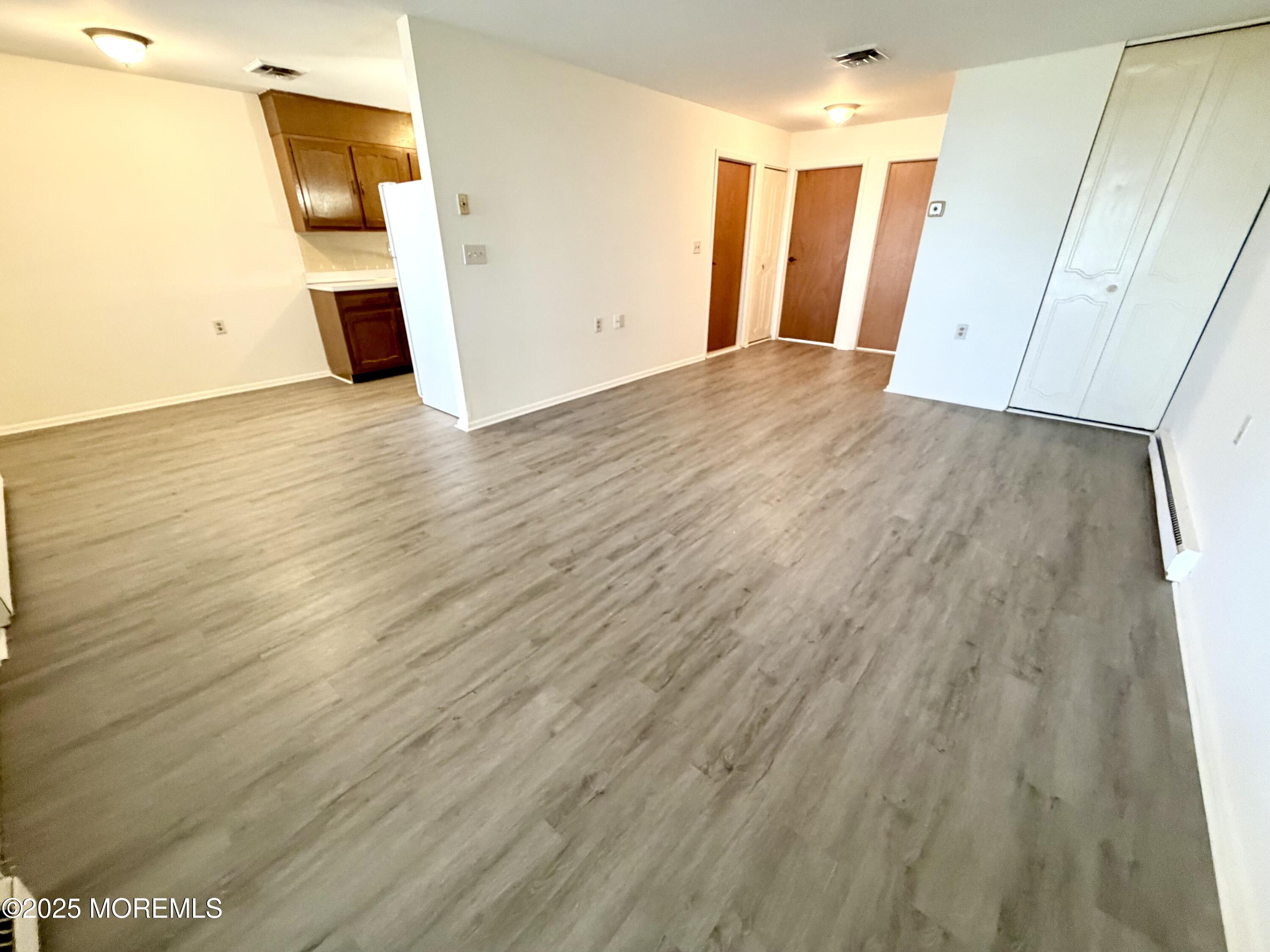 842B Inverness Court