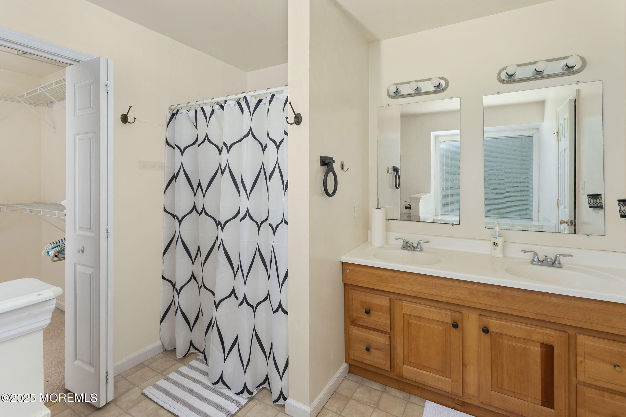 1742 Old Trenton Road, Princeton Junction, New Jersey image 40