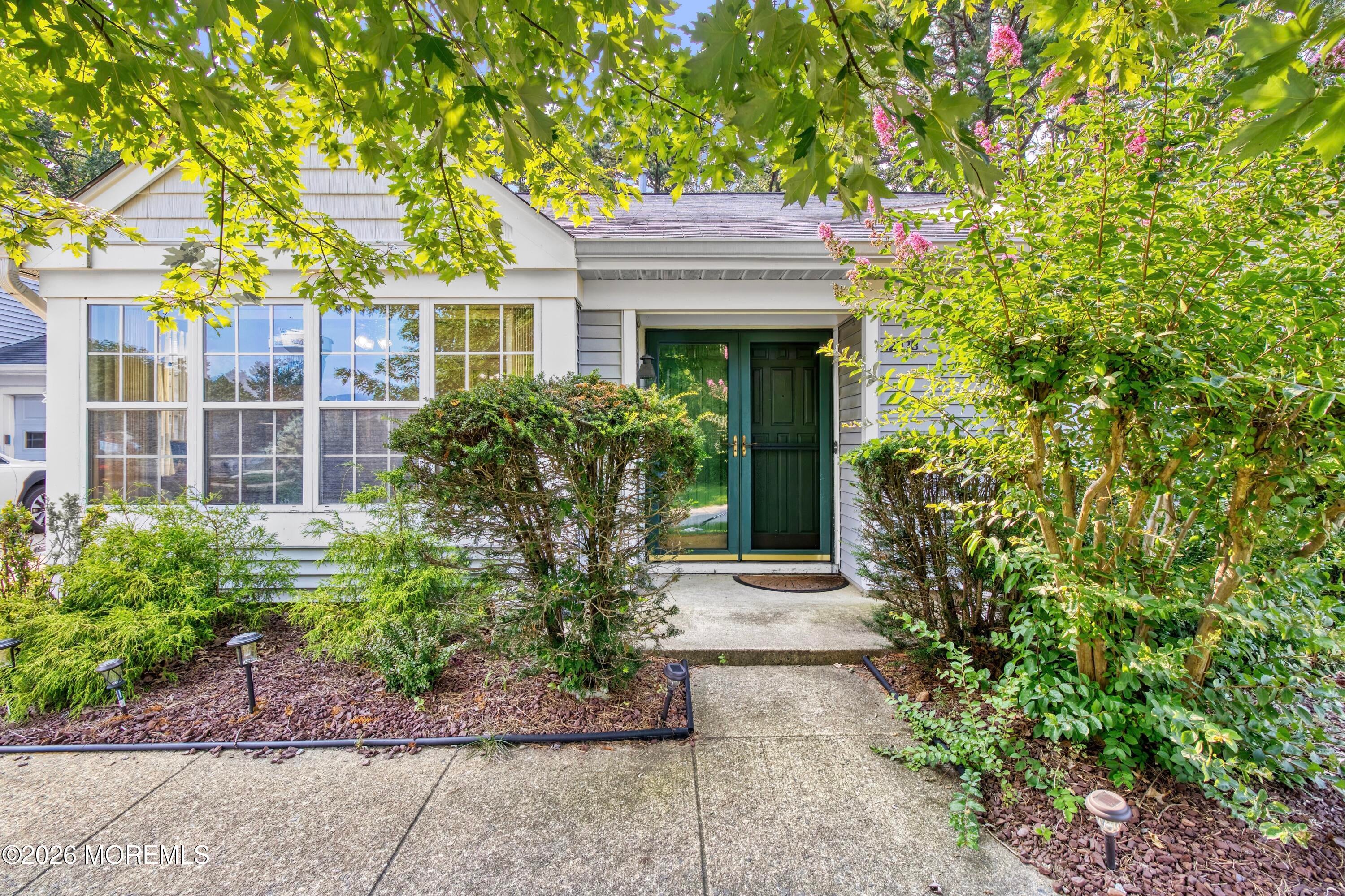1207B Thornbury Lane