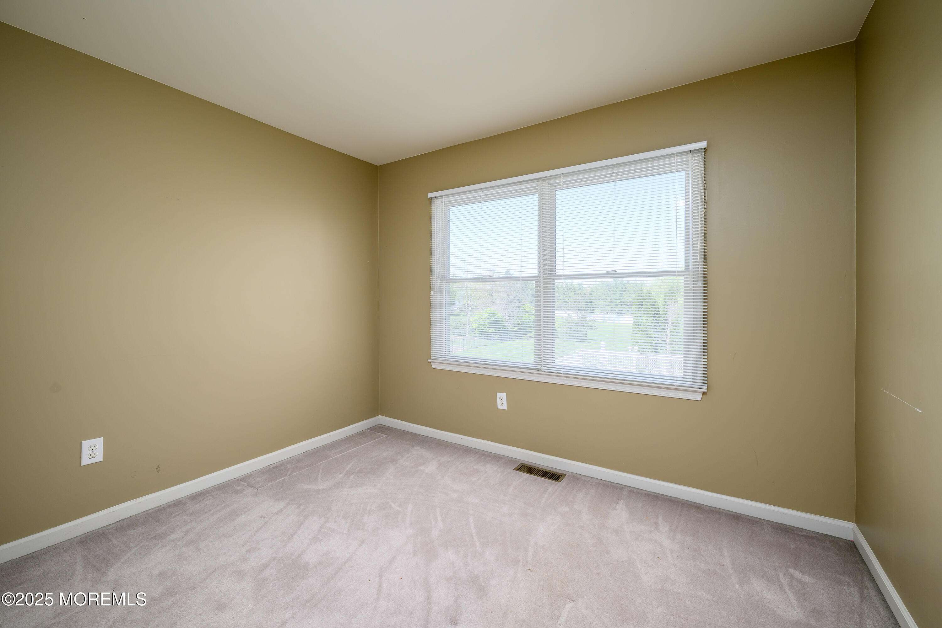 291 Round Hill Drive, Freehold, New Jersey image 35